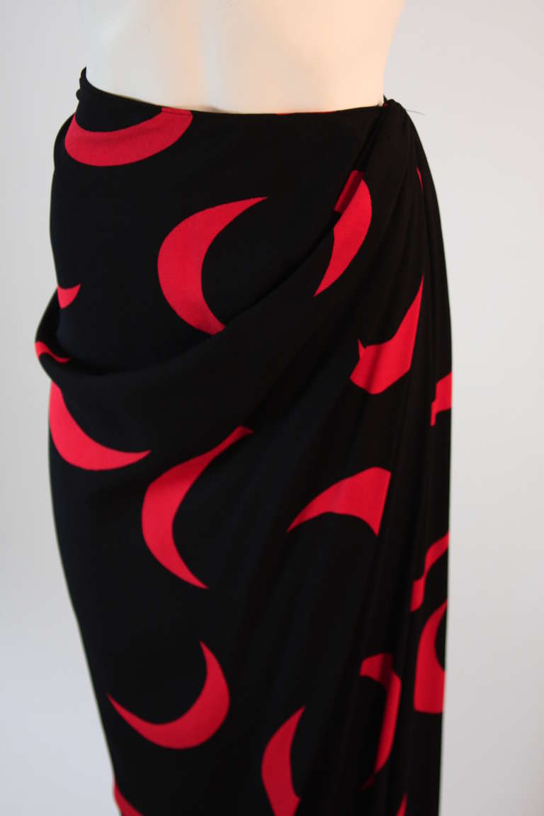 Yves Saint Laurent Black and Cardinal Crescent Wrap Skirt Size 42 In Excellent Condition In Los Angeles, CA
