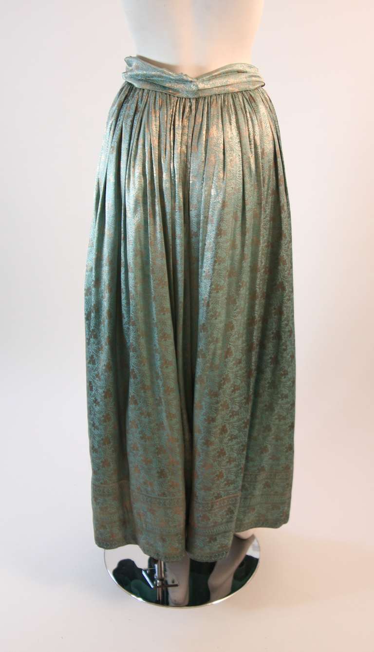 Stunning 1950's Turquoise and Bronze Brocade skirt In Excellent Condition For Sale In Los Angeles, CA