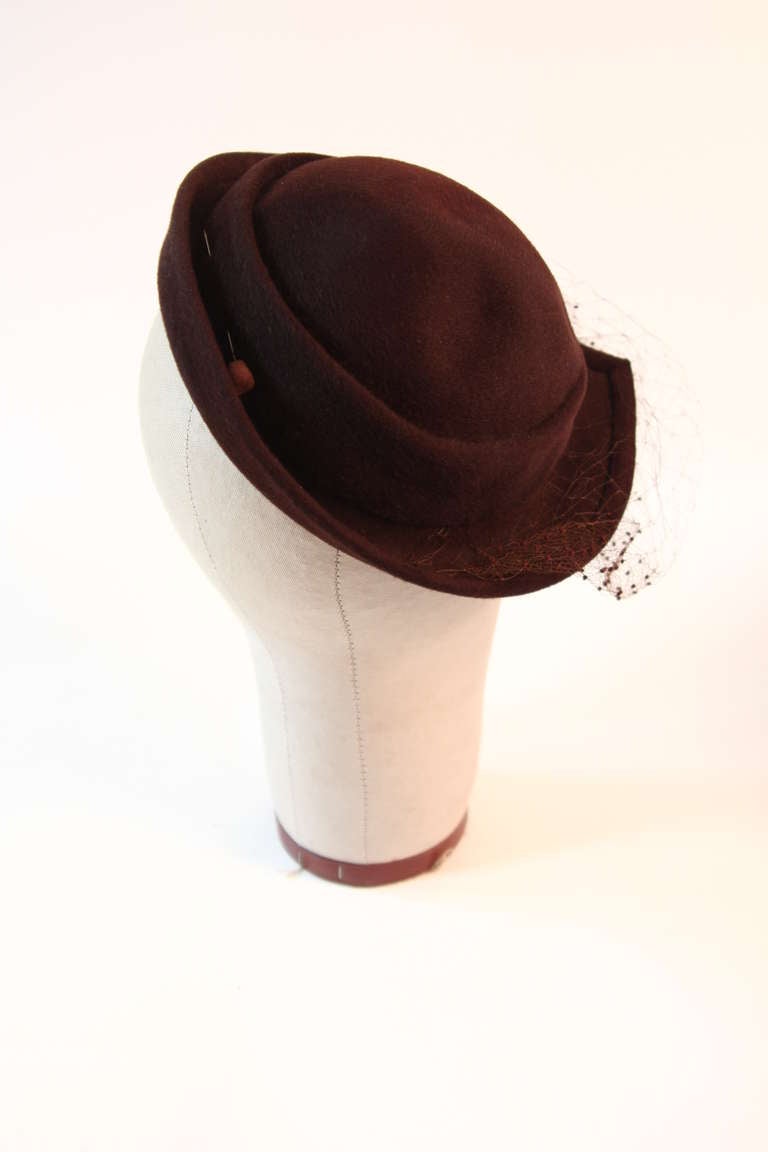 Hattie Carnegie Brown Fur Felt Split Brim Hat For Sale 2