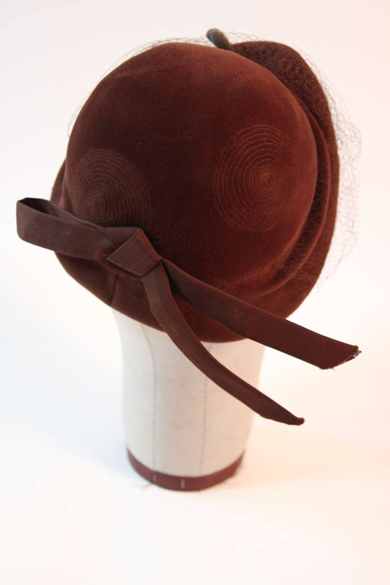 Jacques Fath Fur felt cloche with circular stitched design and bow detail 3