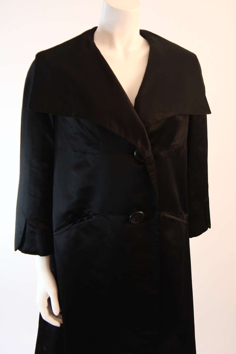 Superb 1960's Galanos Black Satin Opera Coat In Excellent Condition For Sale In Los Angeles, CA