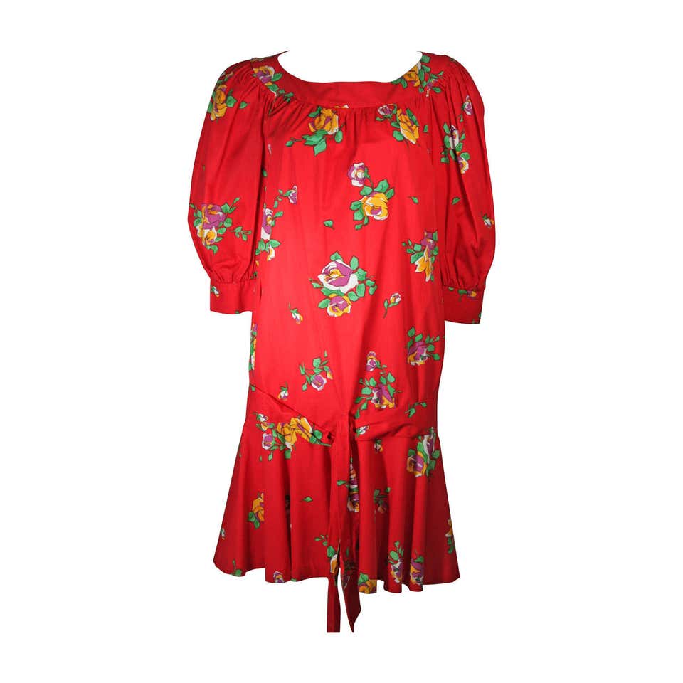 Fendi Red Cocktail Dress with Caplet Attachment and Button Details Size ...
