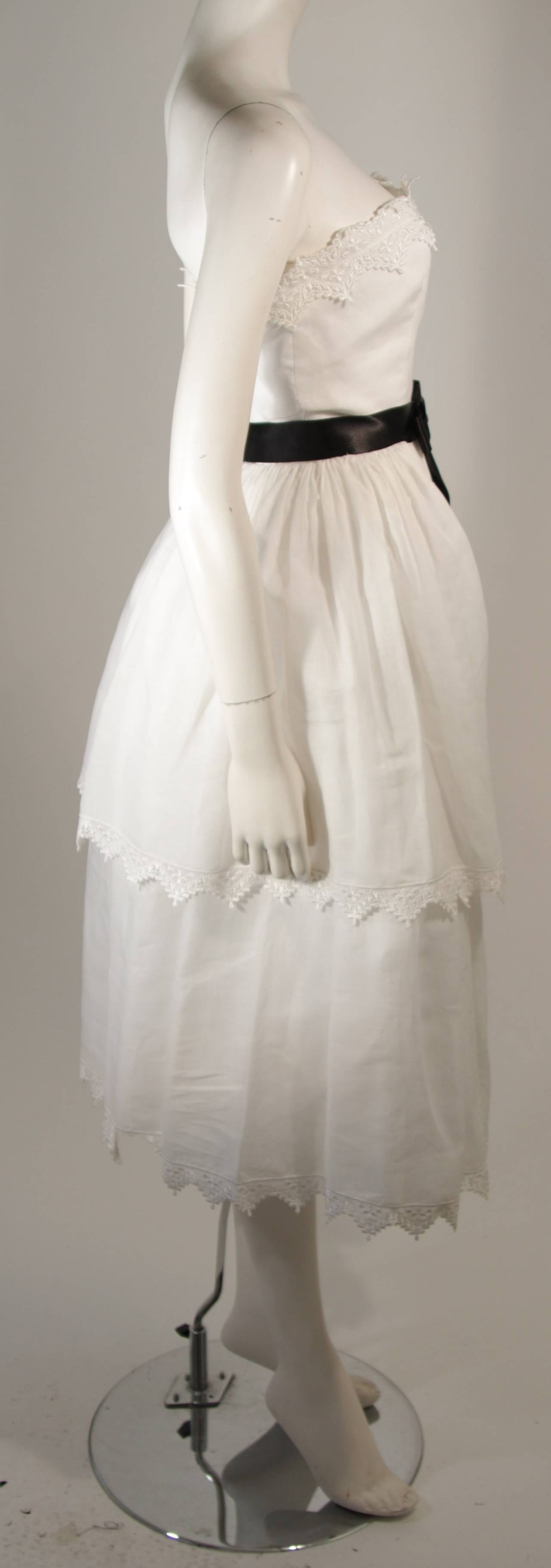 Women's Albert Capraro White Cotton Tiered Dress with Scalloped Lace Edges Size 6 For Sale
