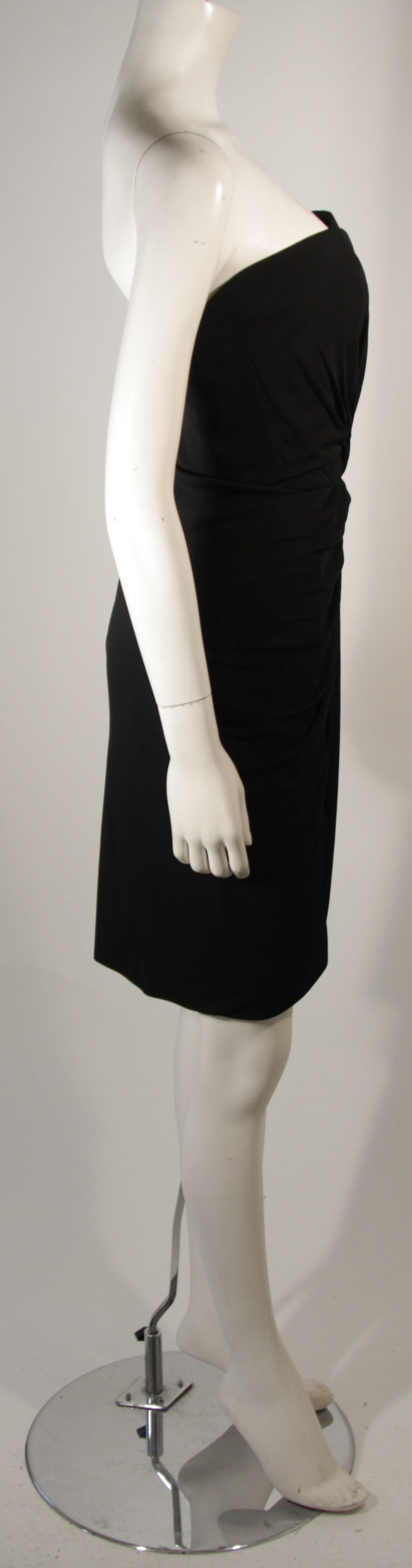 Vicky Tiel Vestido de cóctel de punto negro con detalle de lentejuelas Talla 38 en venta 2