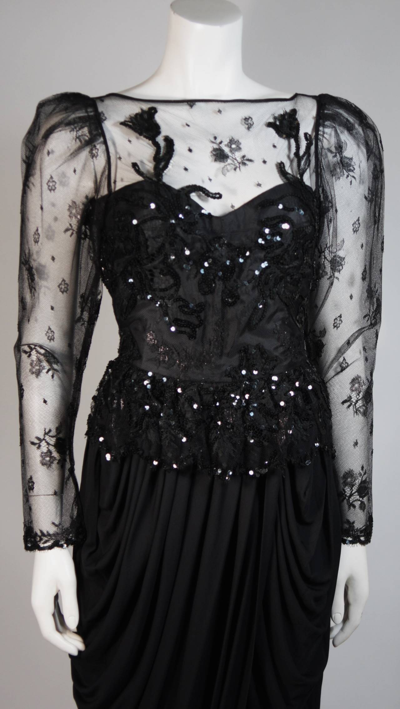 Vicky Tiel Black Lace and Jersey Gown Size 38 In Excellent Condition In Los Angeles, CA