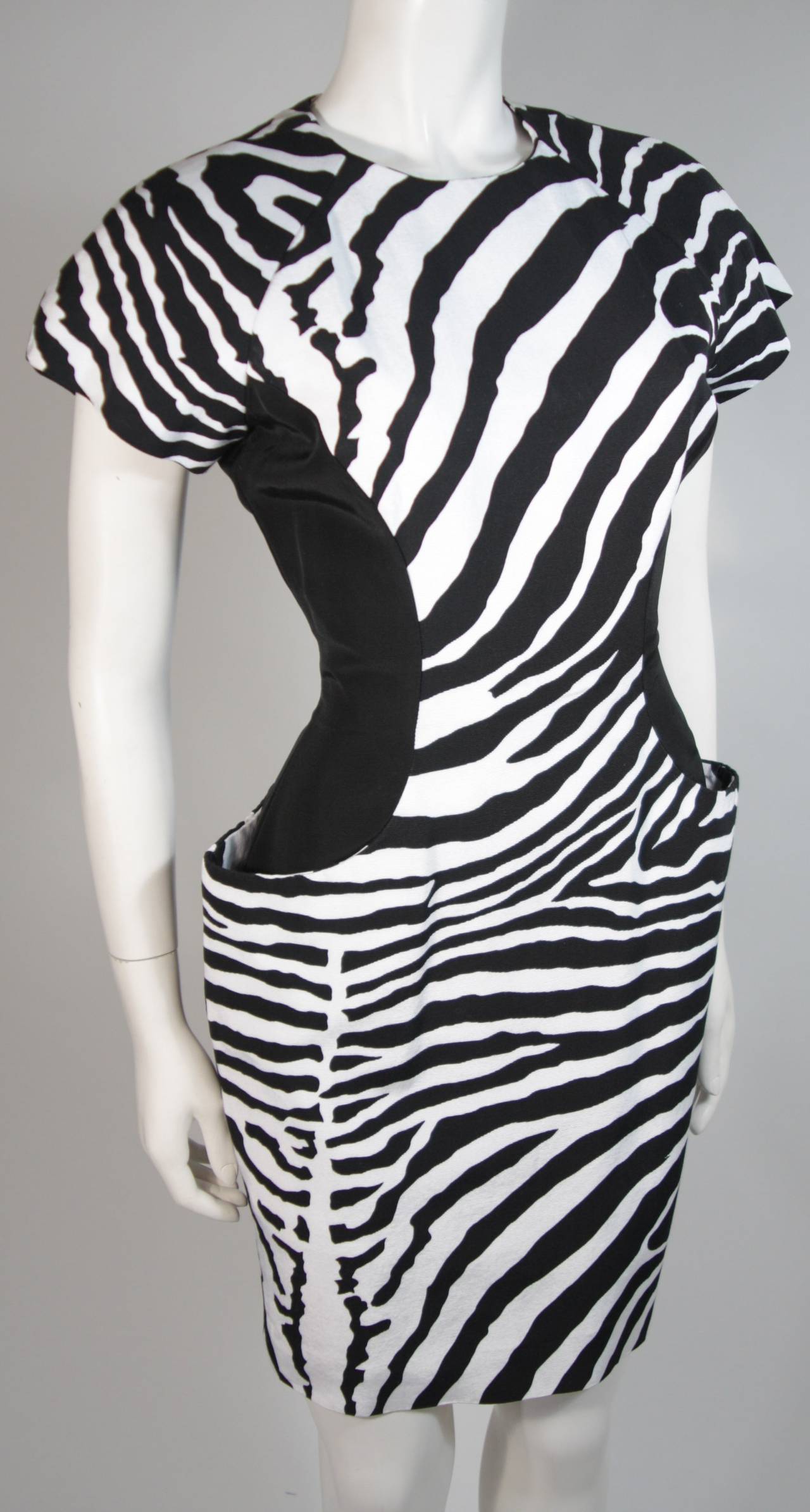 Vicky Tiel Black and White Zebra Patterned Cocktail Dress Size Small 1