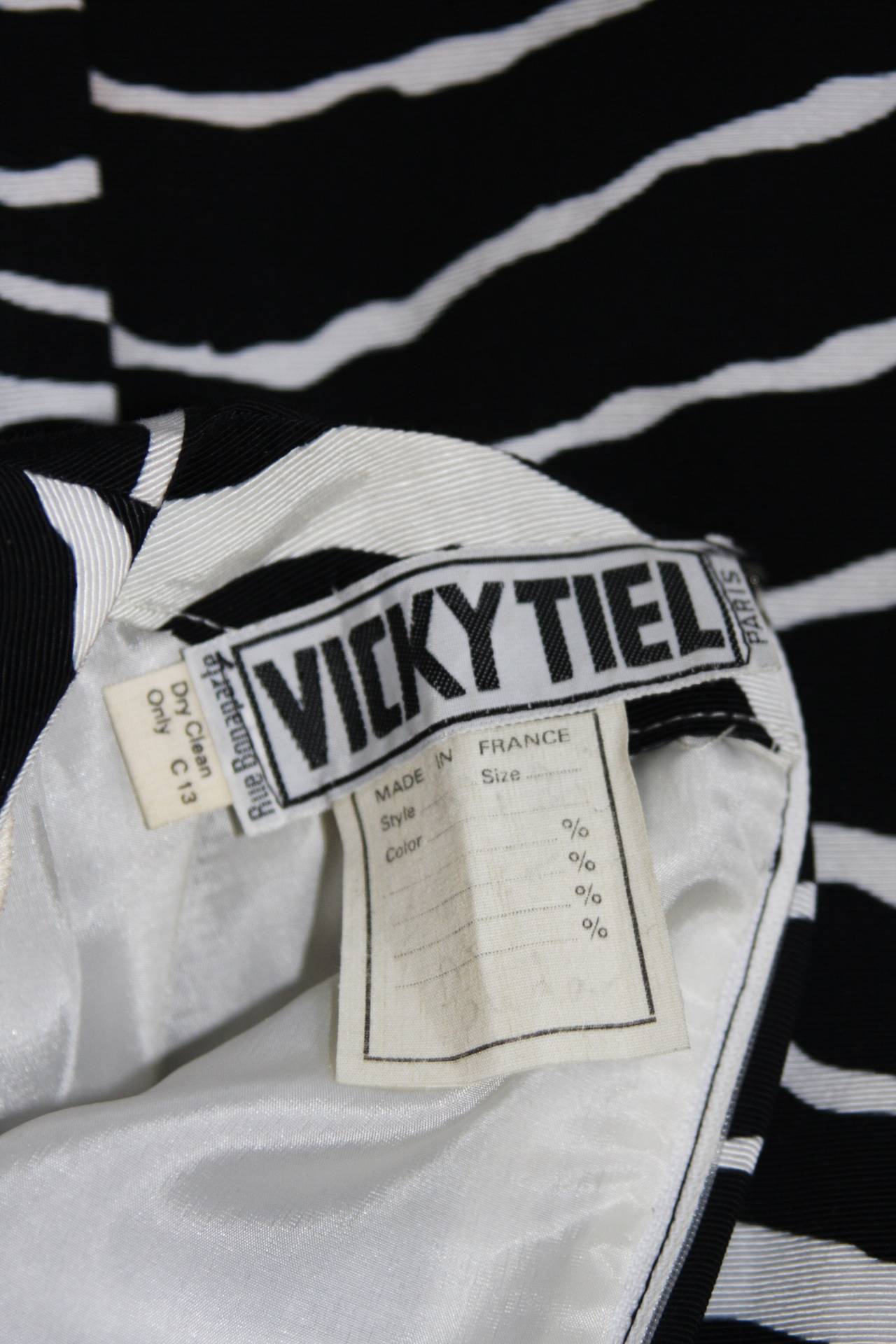Vicky Tiel Black and White Zebra Patterned Cocktail Dress Size Small 6