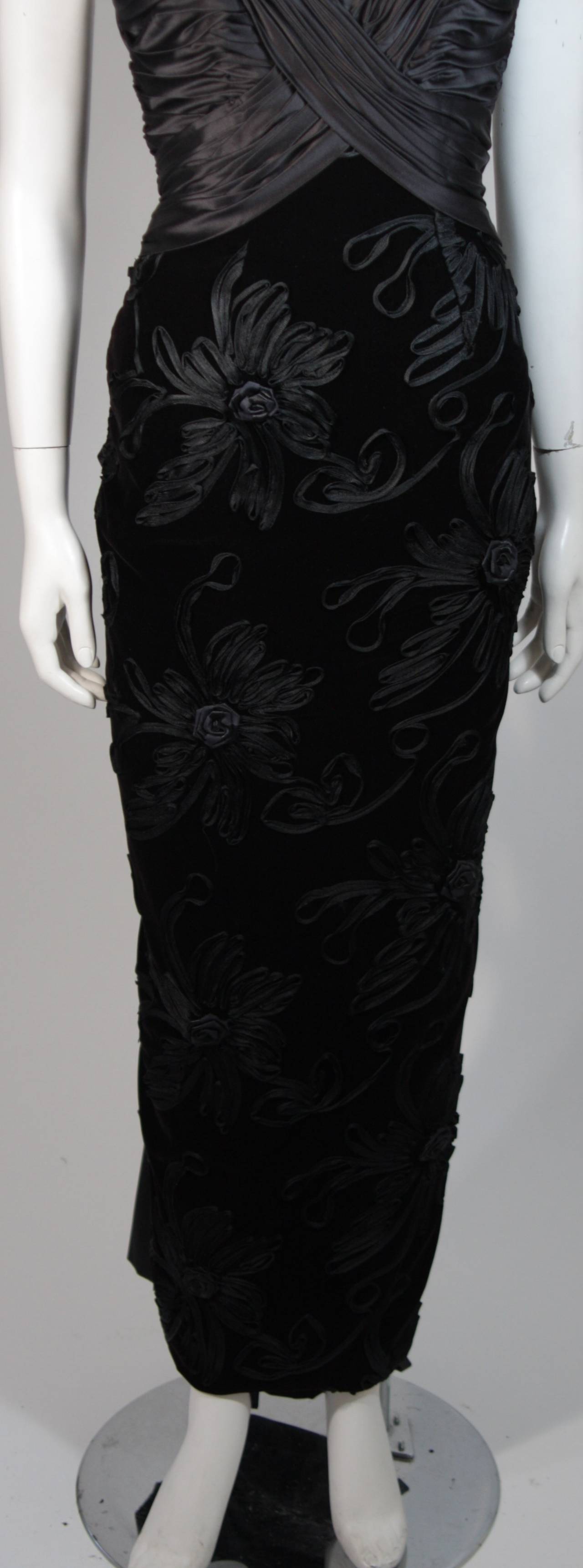 Vicky Tiel Black Gathered Gown with Velvet Skirt & Applique Size Small 2
