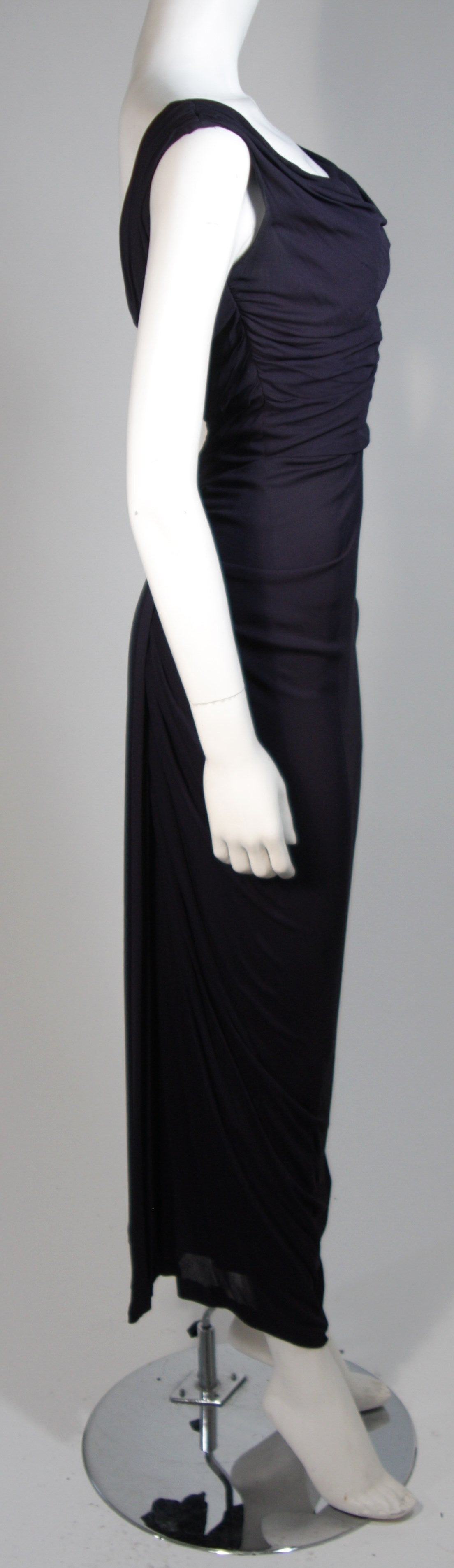 Ceil Chapman Marineblaues drapiertes Jersey-Kleid, Größe Small im Angebot 1