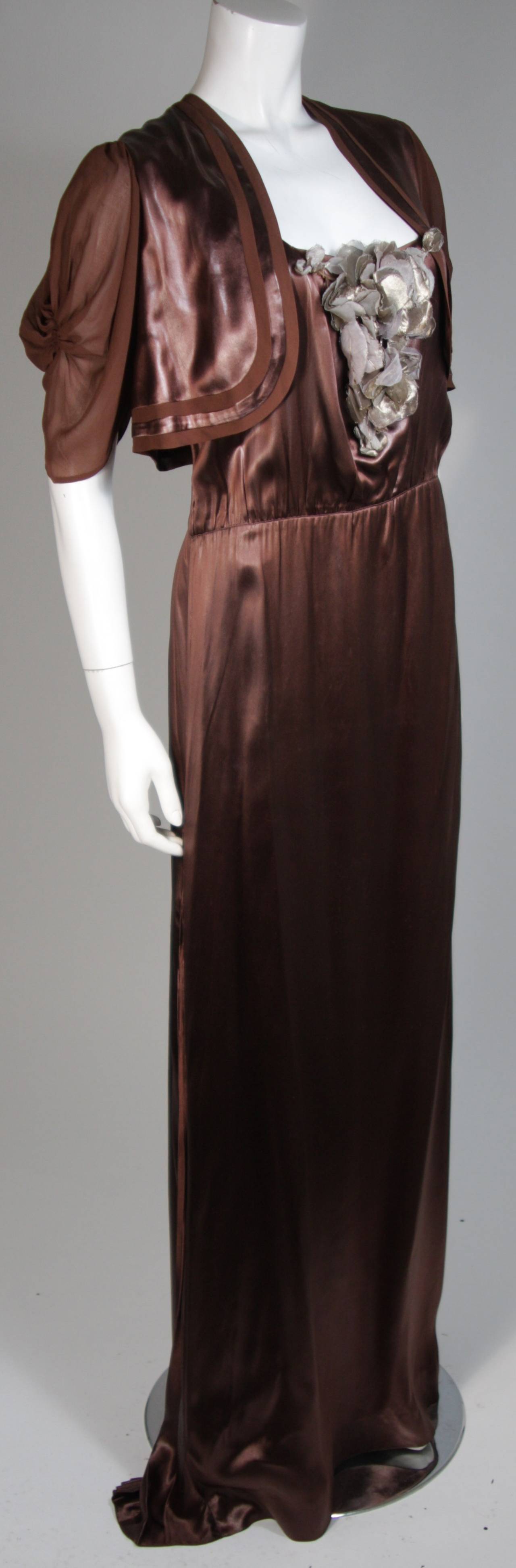 Noir Madame Eme - Robe en soie marron sur mesure avec boléro, taille S, années 1920 en vente