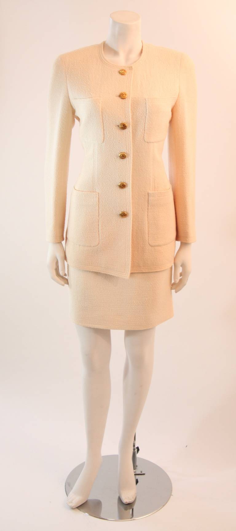 Classic 1993C Chanel Cream Boucle Jacket & Skirt Suit Size 42