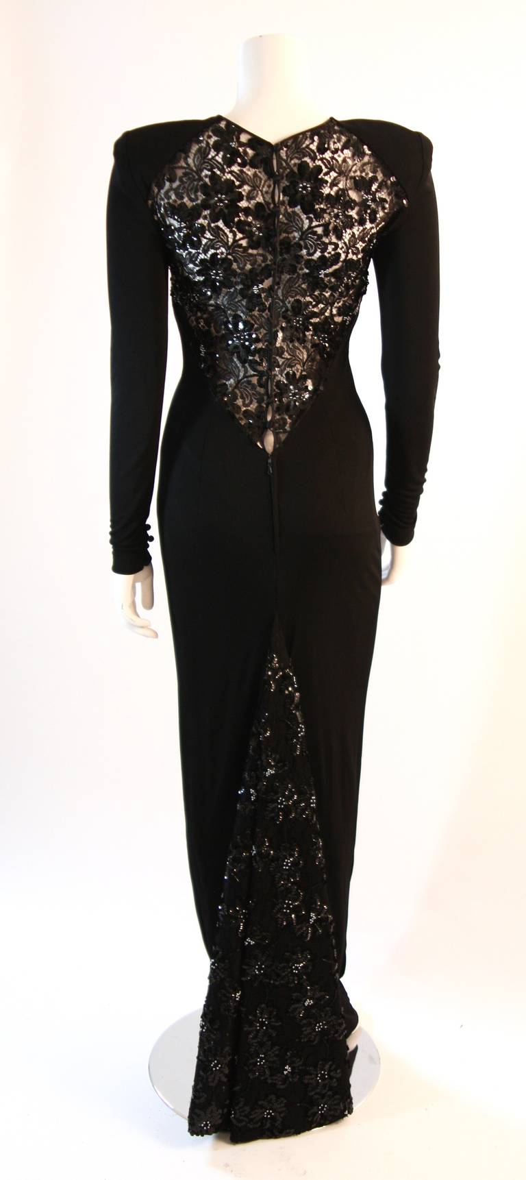 Gorgeous Vicky Tiel Sequined Lace Black Gown Size 38 4