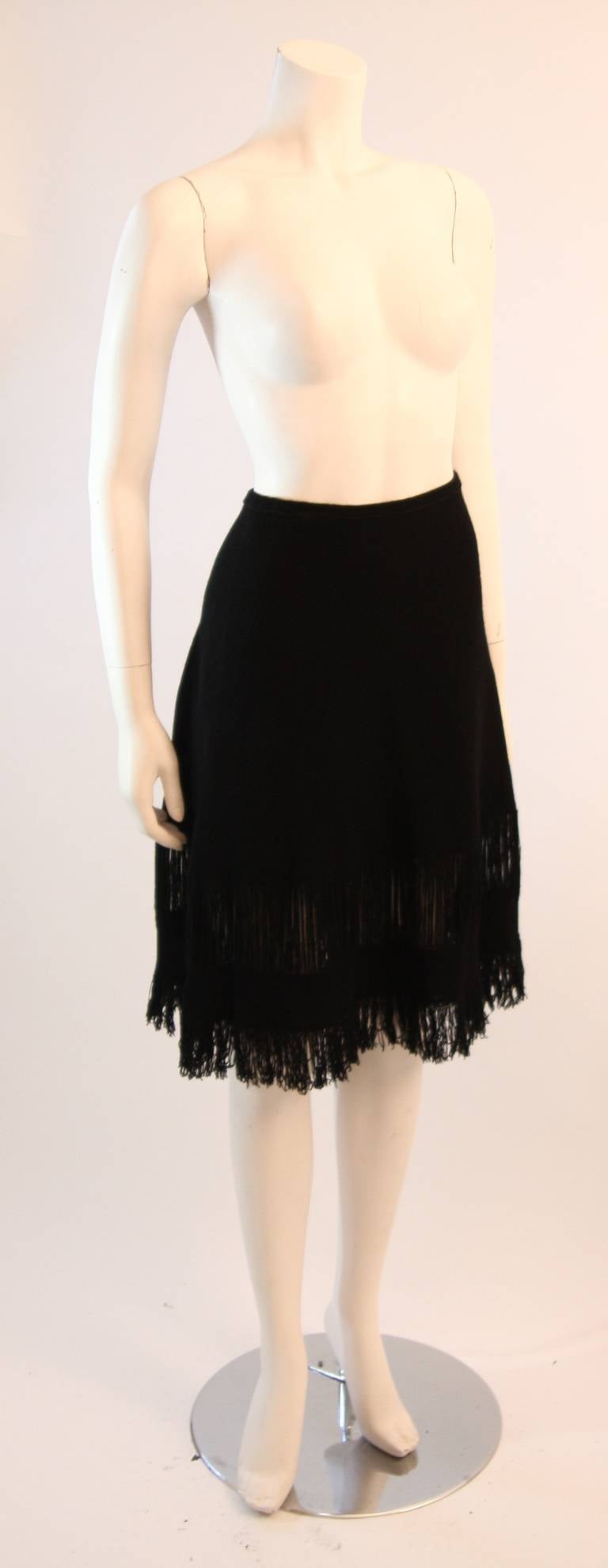 Gucci Cashmere Skirt Shawl with Fringe Size M In New Condition In Los Angeles, CA