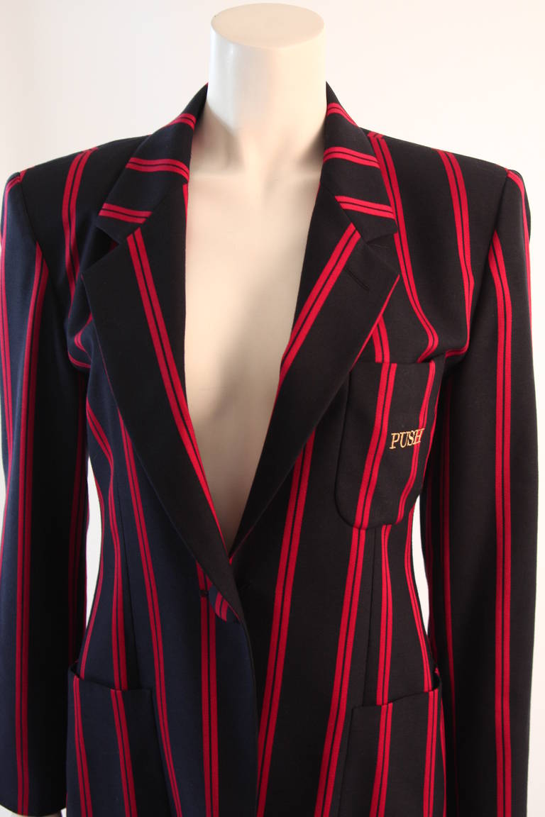 Classic cut Moschino Couture! single button front fitted blazer with three covered buttons at wrists and pocket with 