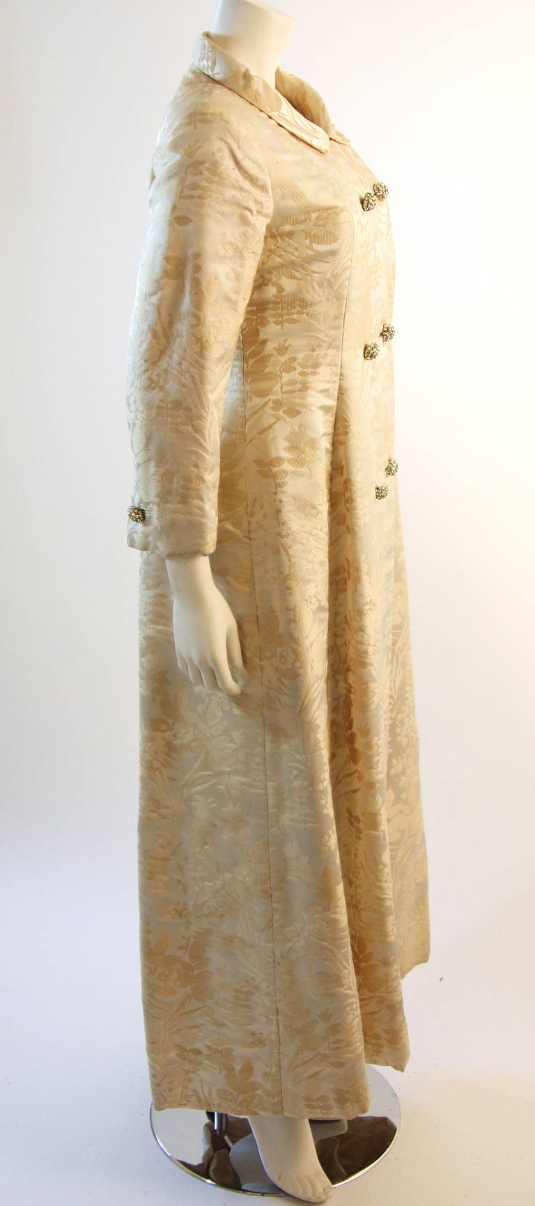 Ben Zuckerman Two Piece Cream with Silver Brocade Coat & Gown In Excellent Condition For Sale In Los Angeles, CA