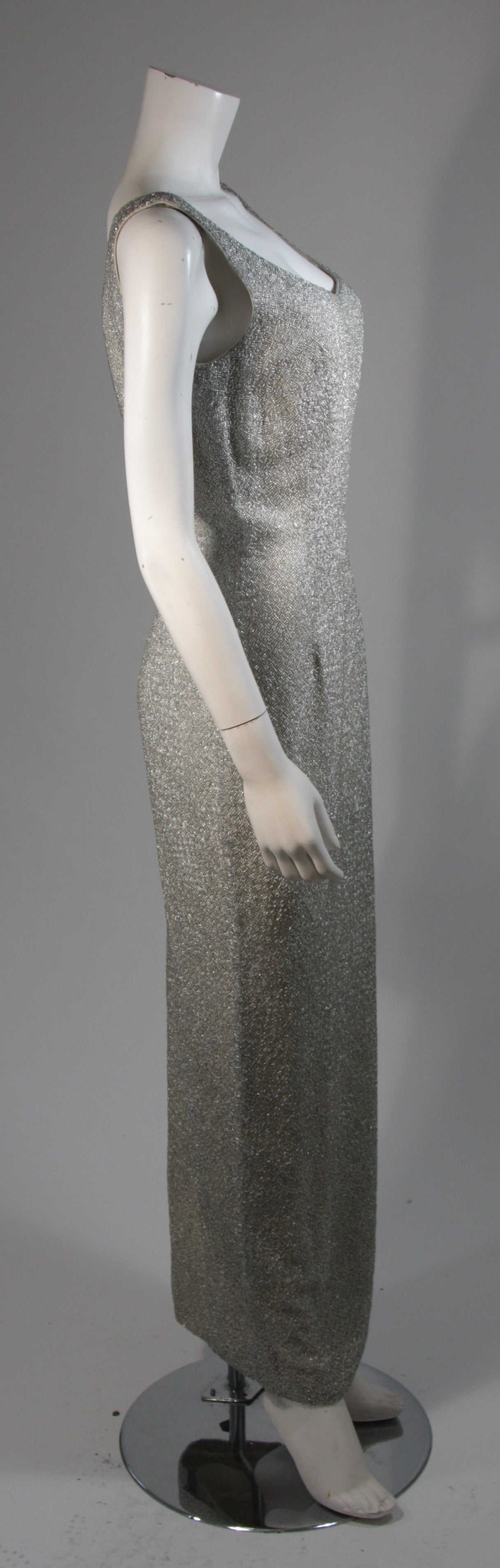1960er Jahre Haute Couture International Stark perlenbesetztes Kleid Größe Medium im Angebot 1