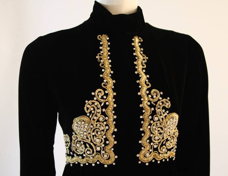 Brilliant Black Velvet Rhinestone Embellished Gown In Excellent Condition For Sale In Los Angeles, CA