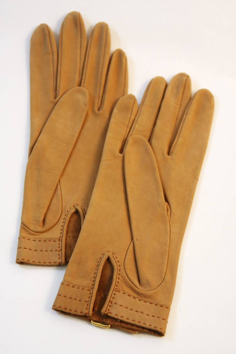 Brown Hermes Vintage Tan Leather Gloves with Wrist Buckle Detail size 7