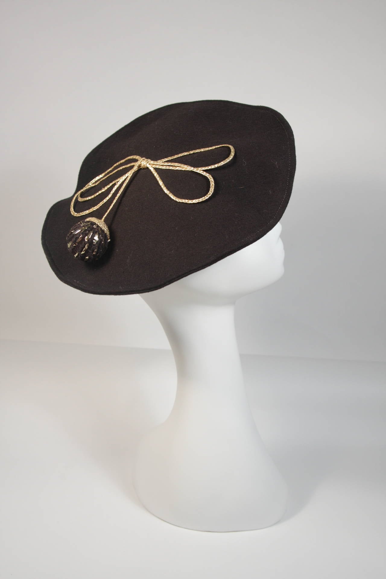 Yves Saint Laurent Rive Gauche Black Beret with Knit Ball In Excellent Condition For Sale In Los Angeles, CA