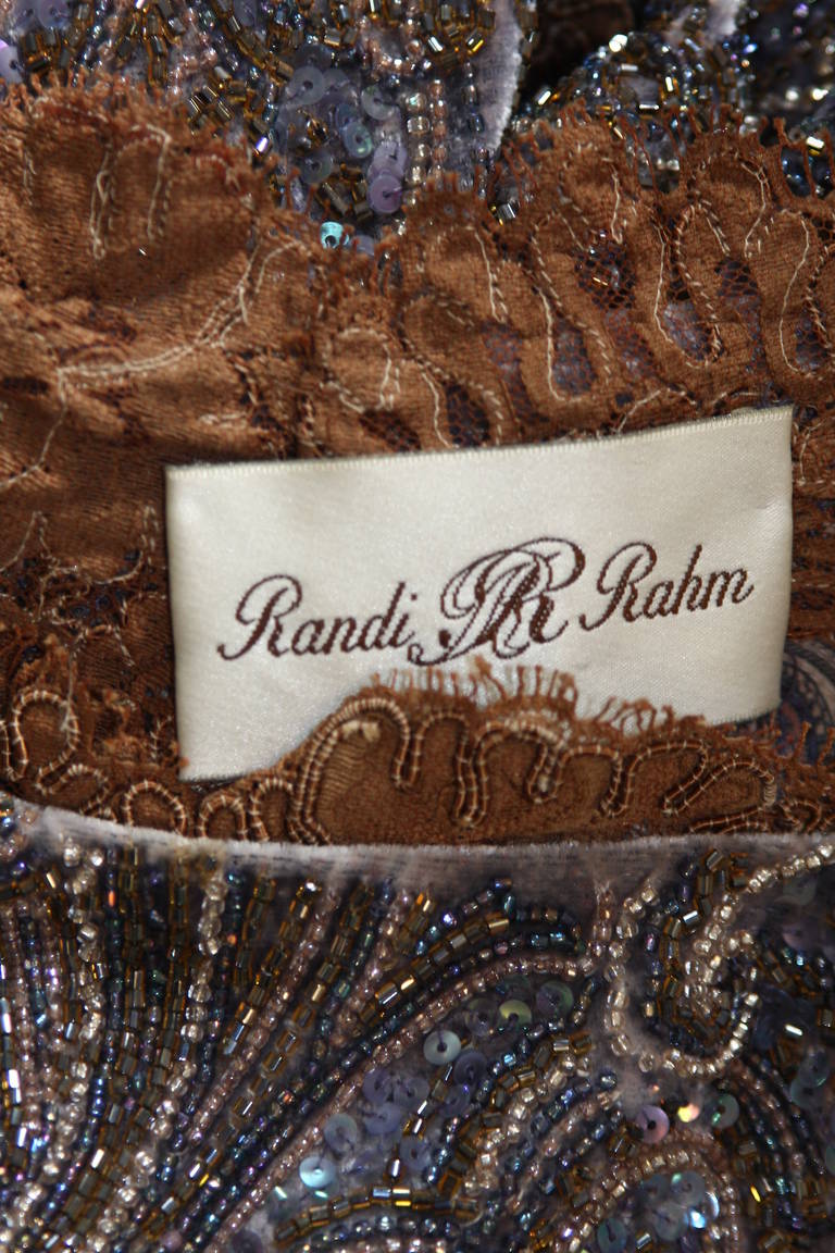 RANDI RAHM COUTURE Vestido Paisley de terciopelo con lentejuelas y cuentas a mano morado Talla 4-6 en venta 5