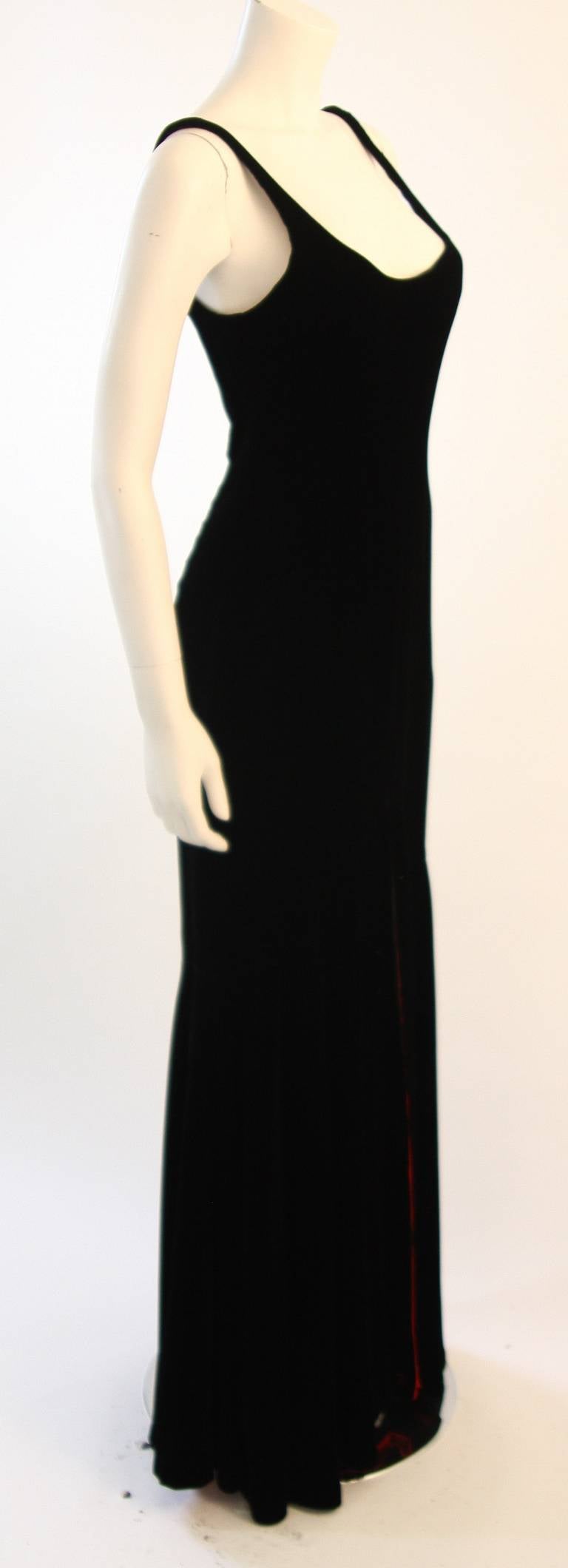 Stunning Nolan Miller Couture Black Velvet Gown With Red Lining In Excellent Condition In Los Angeles, CA