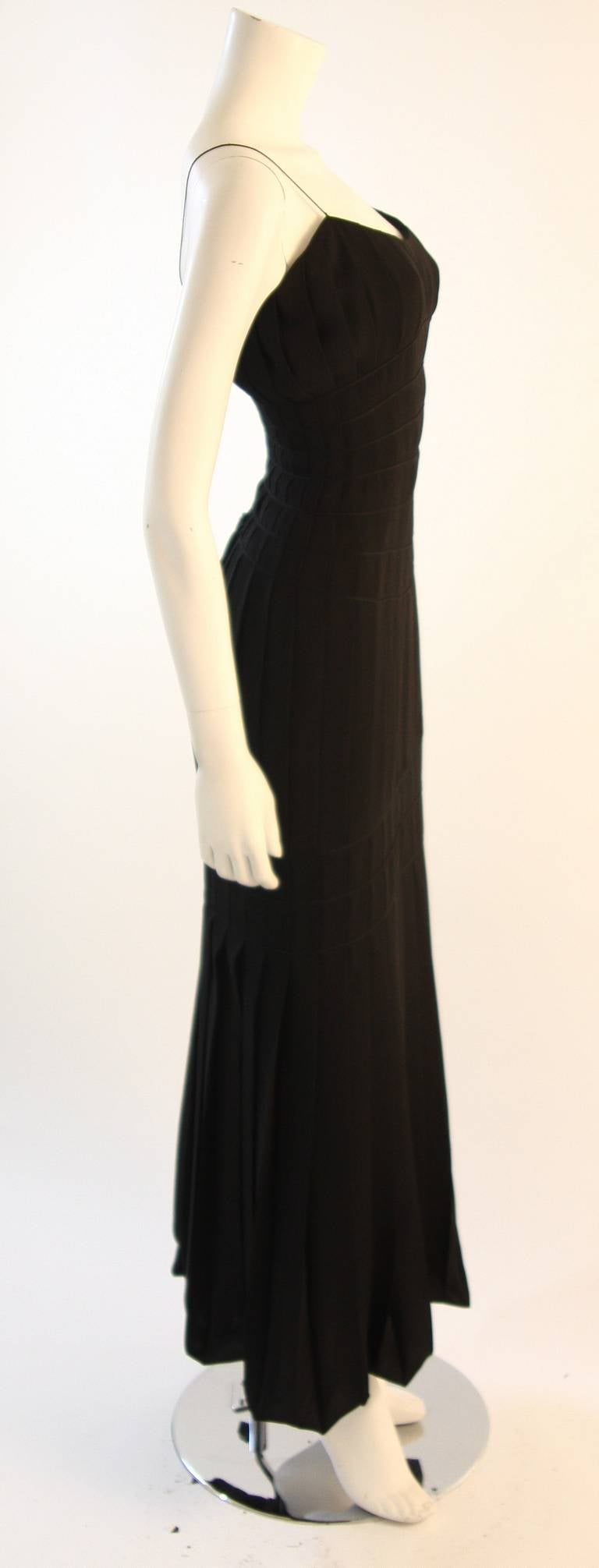Gorgeous Thierry Mugler Silk Pleated Evening Gown with Tassels Size 38 In Excellent Condition For Sale In Los Angeles, CA