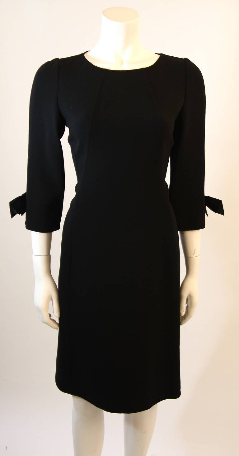 Oscar De La Renta Black Wool Cocktail Dress with Velvet Bows Size 10 at ...