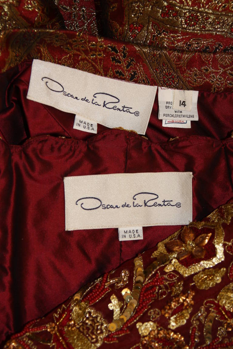 Oscar De La Renta Gold & Burgundy Embroidered & Beaded Evening Ensemble For Sale 4