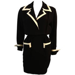 Fabulous Moschino Couture! Classic Pocket Dress with White Piping Detail Size 44