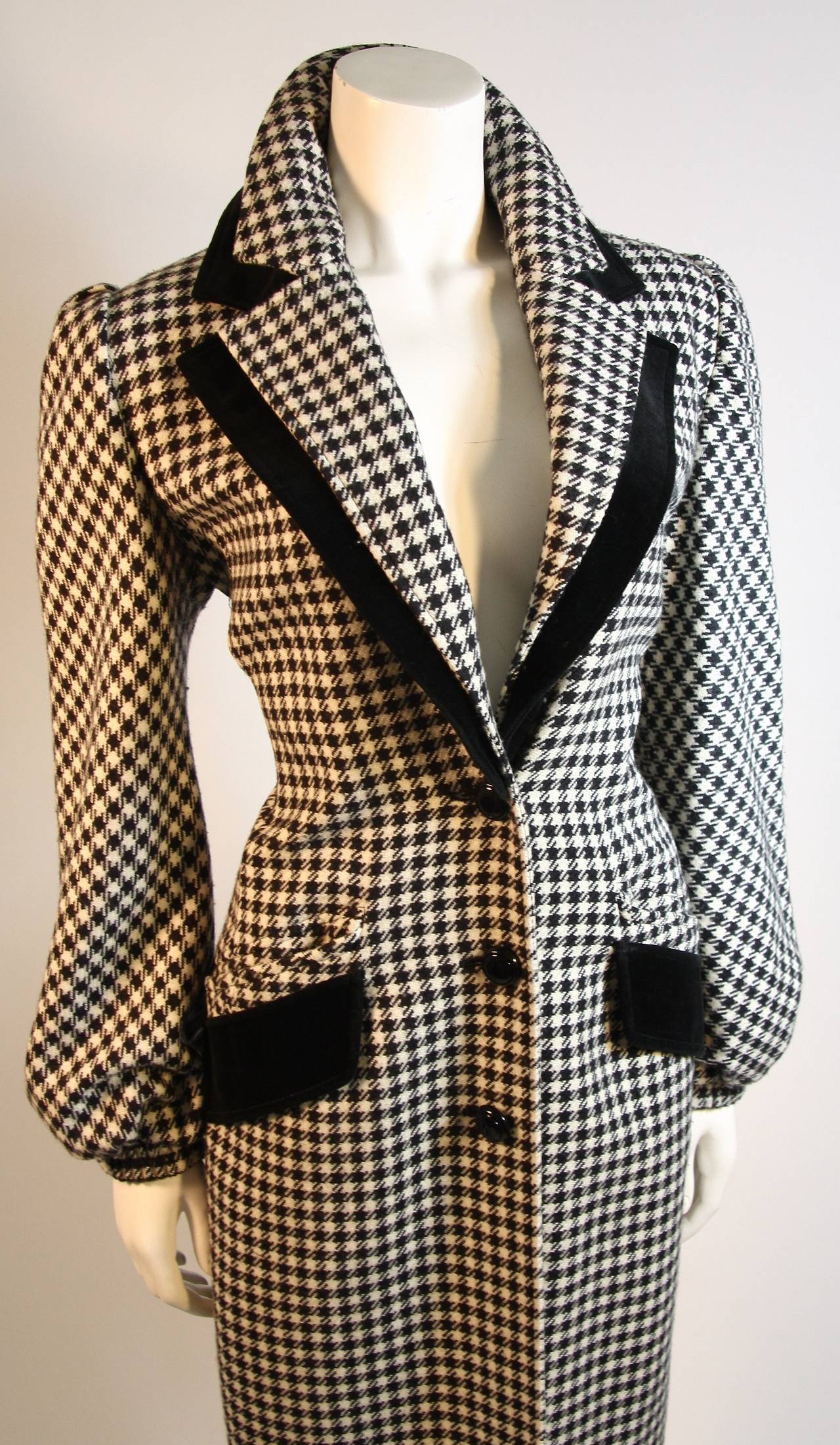 Valentino Houndstooth Coat with Velvet Accents In Excellent Condition In Los Angeles, CA