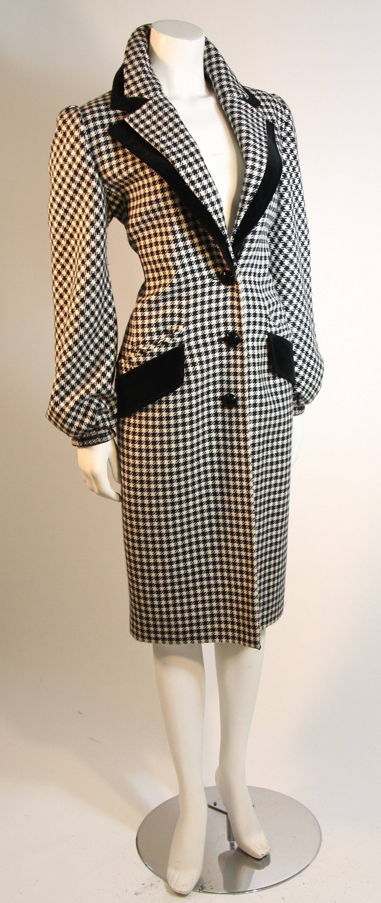 Women's Valentino Houndstooth Coat with Velvet Accents