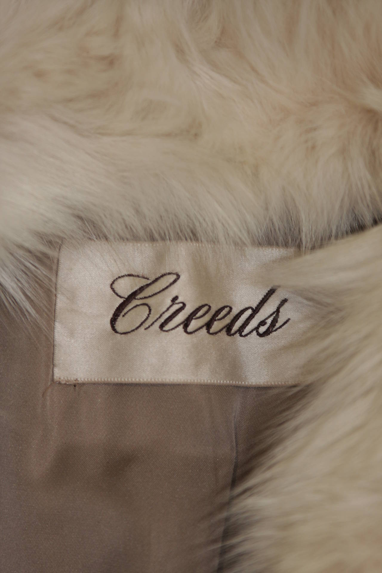 Creeds Toronto Lynx Coat with Fox Fur Collar and Sleeves 2