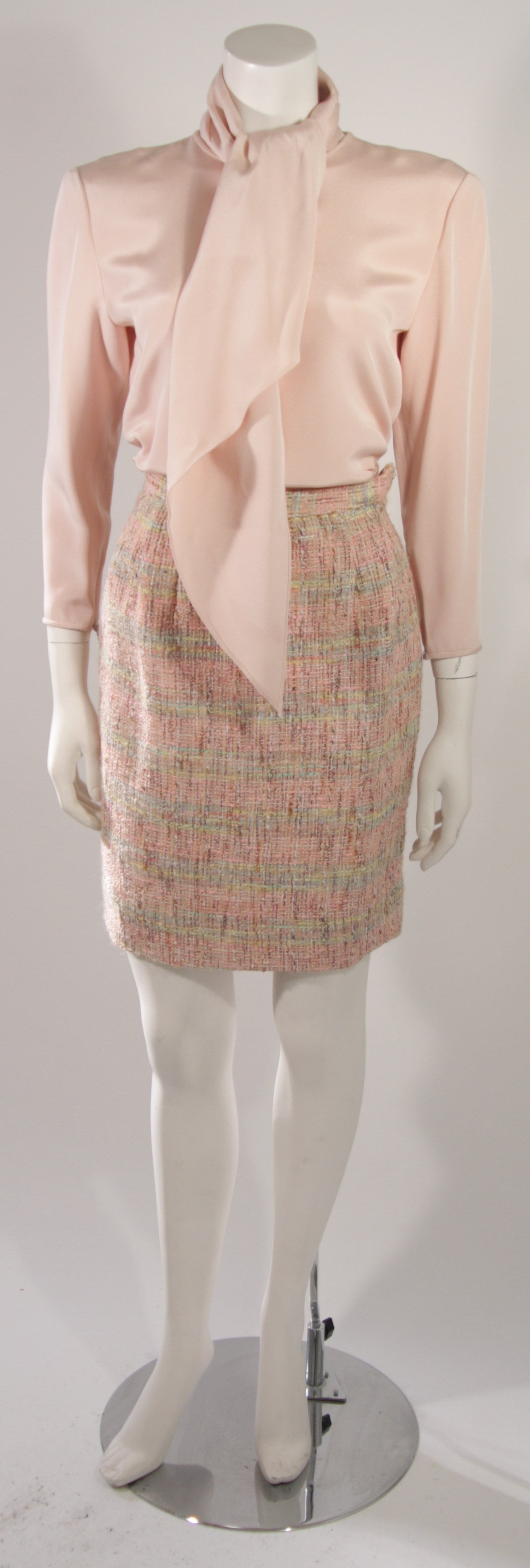 OSCAR DE LA RENTA SKIRT SUIT main image 1