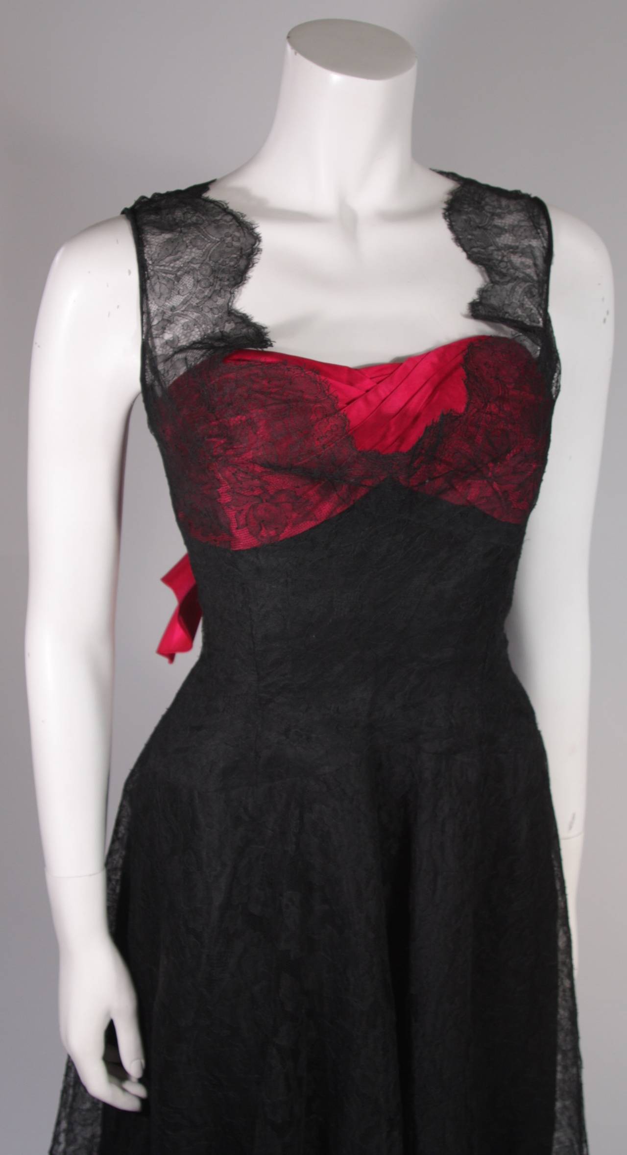 Ceil Chapman Black Lace Cocktail Dress with Large Magenta Bow and Bust In Excellent Condition For Sale In Los Angeles, CA