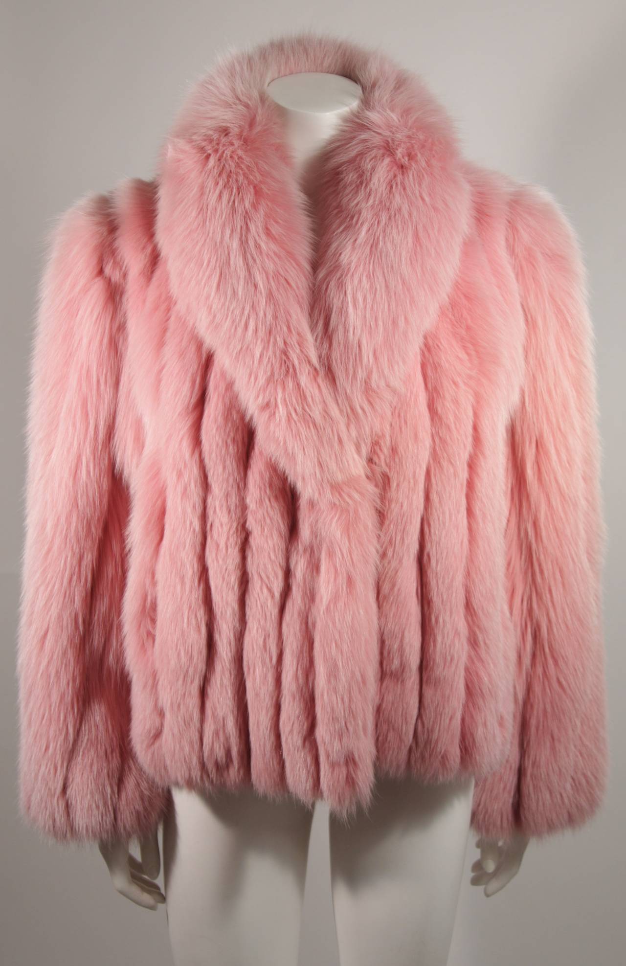 Pink Fox Fur Coat In Excellent Condition In Los Angeles, CA