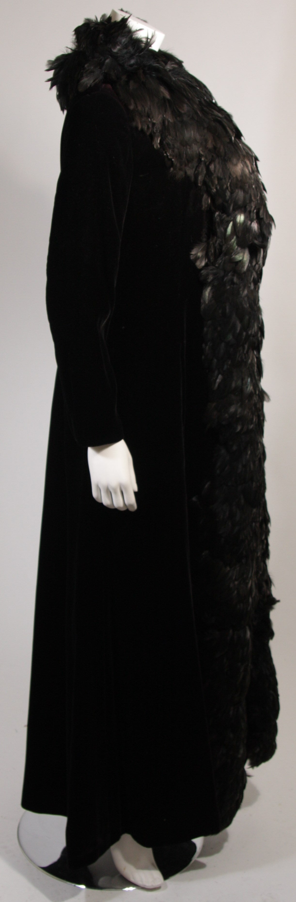 Black Velvet Feather Trim Coat Size 8 Victoria Royal For Sale