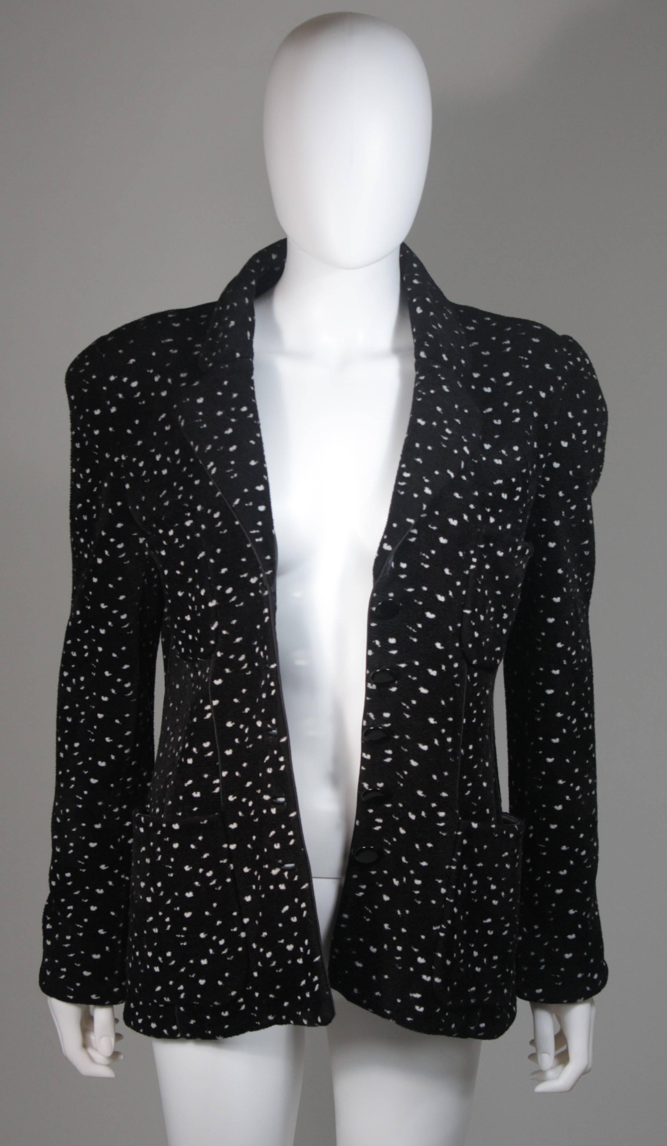 Giorgio Armani Black and White Speckle Wool Blend Jacket with Piping Size 46 For Sale 1