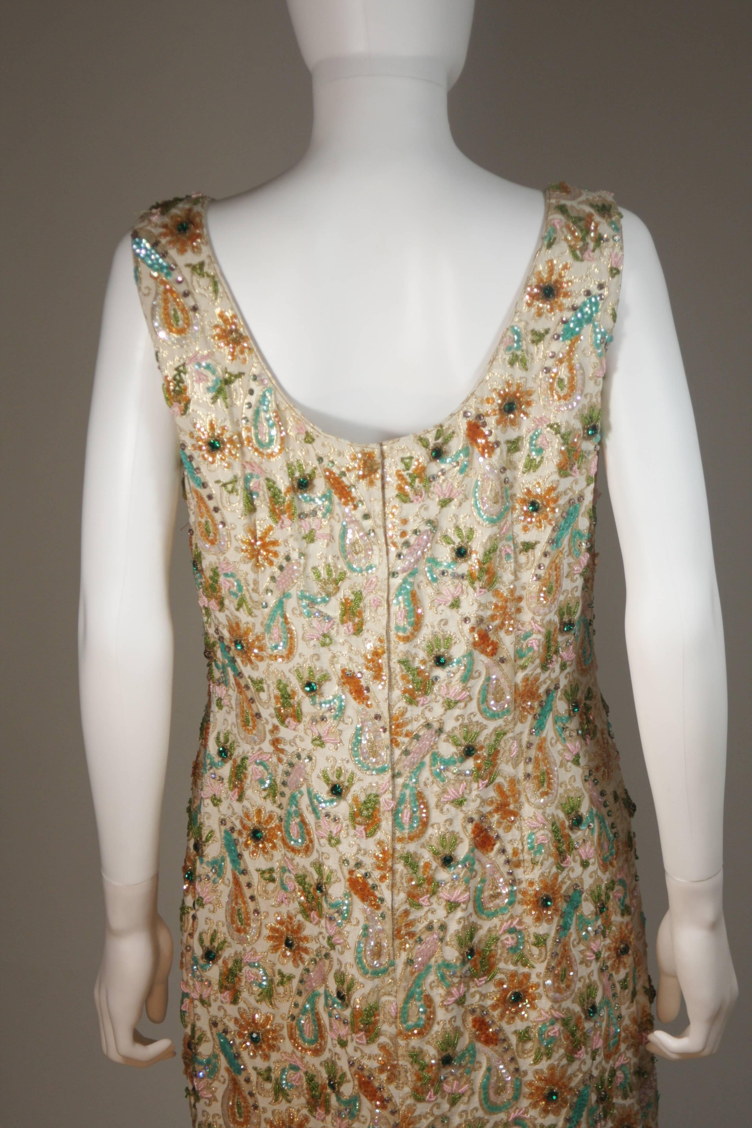 1960's Creme & Gold Seidenbrokat Hand Perlen und bestickt Kleid Größe 16 3