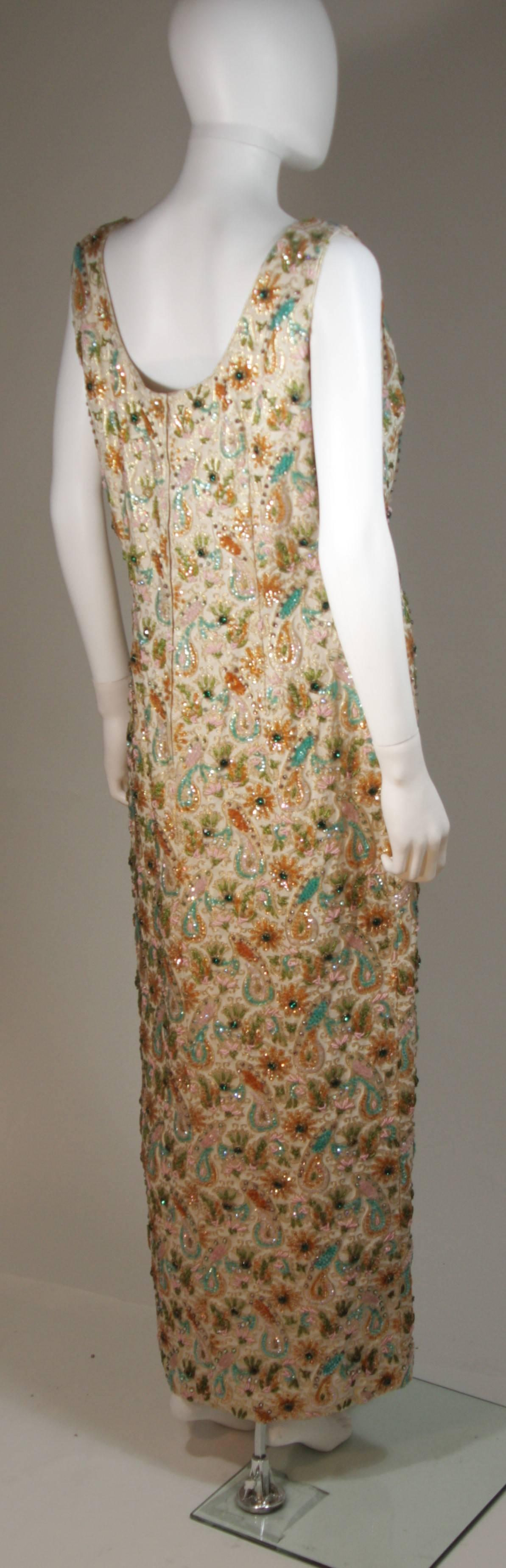 1960's Creme & Gold Seidenbrokat Hand Perlen und bestickt Kleid Größe 16 1