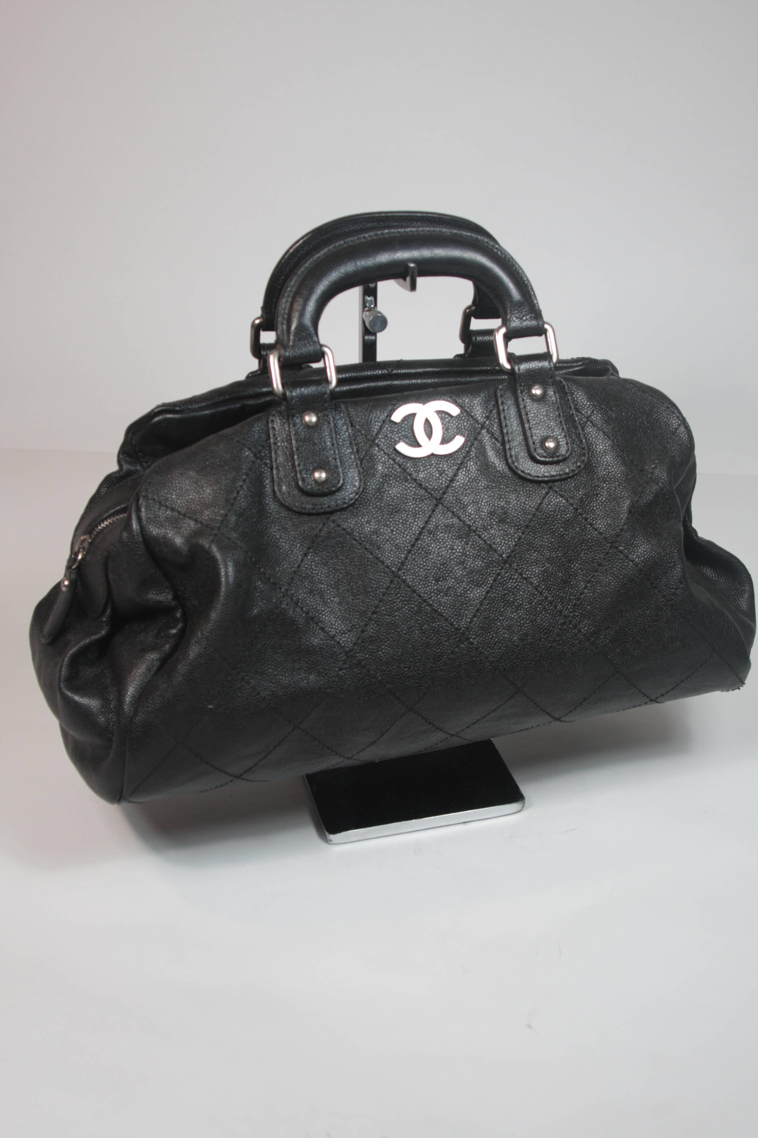 CHANEL Double Top Handle Black Caviar Leather Doctor Bag Excellent Condition In Excellent Condition In Los Angeles, CA
