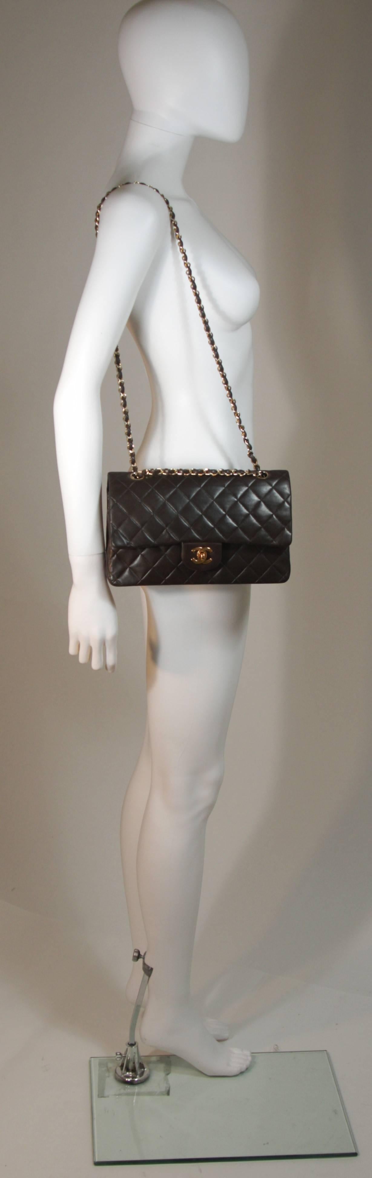 CHANEL Chocolate Brown Classic Lambskin Double Flap Purse Size Medium 2008-2009 In Excellent Condition In Los Angeles, CA