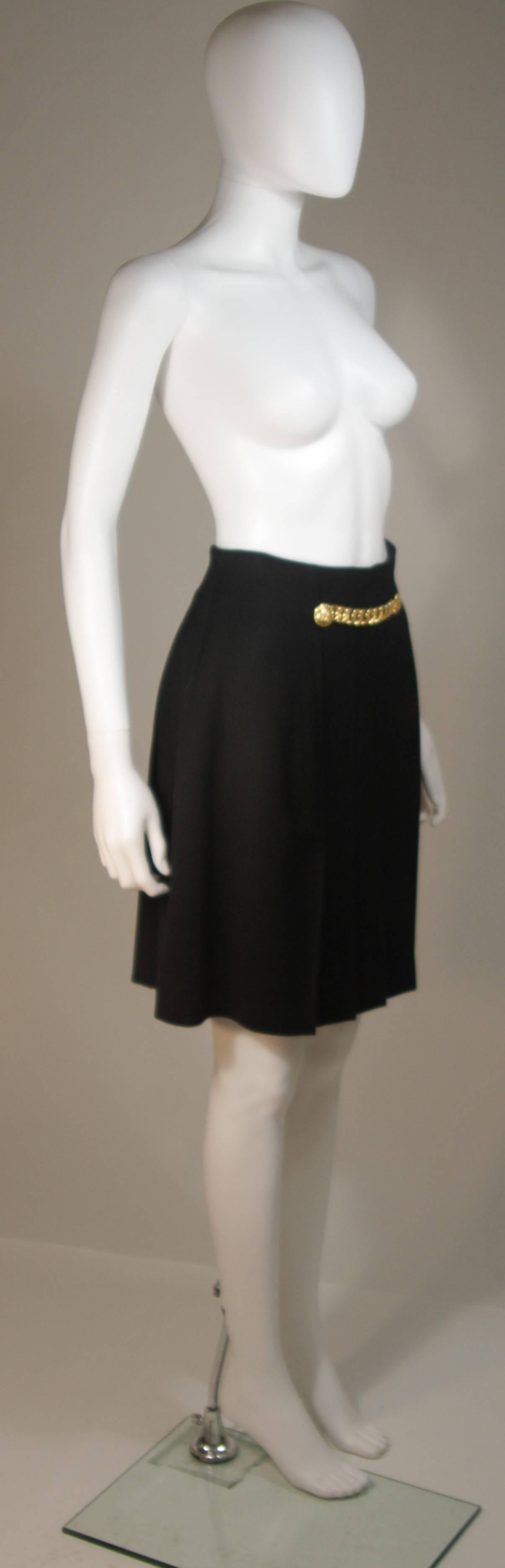 CELINE Black Pleated Wool Skirt with Gold Chain Detail Size 6-8 In Excellent Condition In Los Angeles, CA