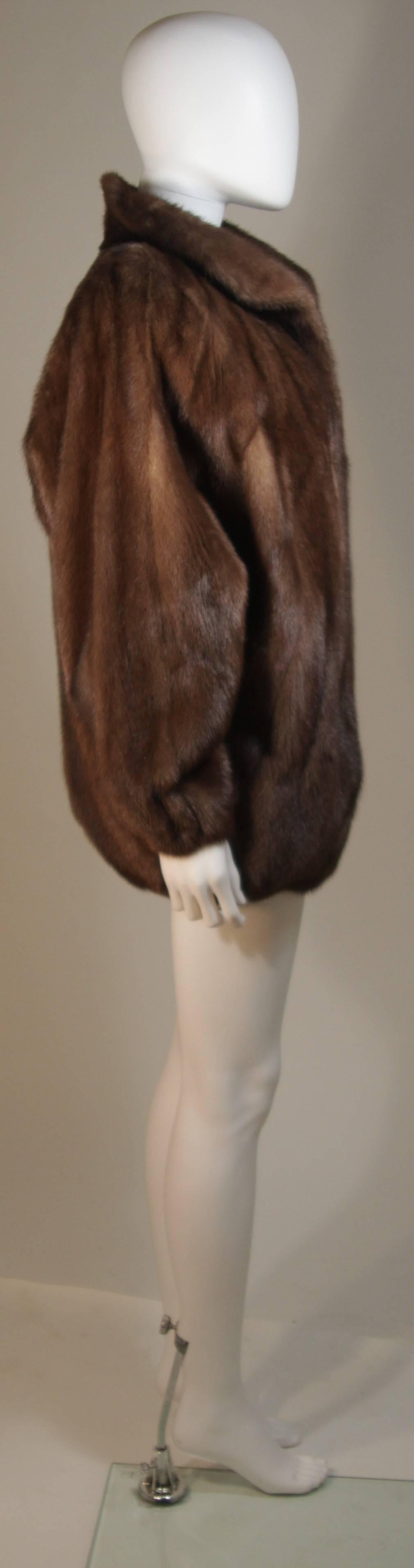 WACHTENHEIM Mink Fur Sporty Jacket with Dolman Style Sleeves Size 8 In Excellent Condition In Los Angeles, CA