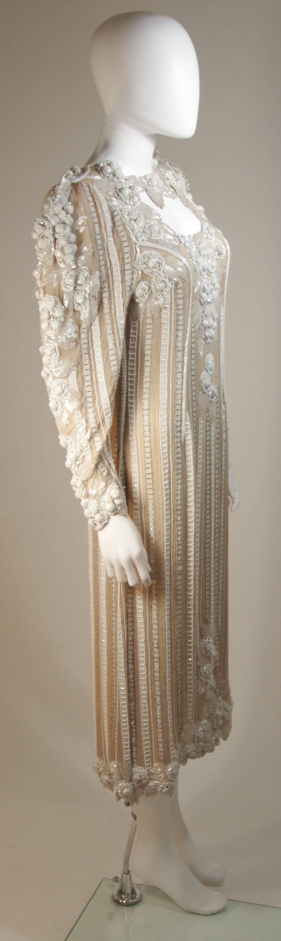 APROPOS Robe ivoire à perles avec accents sur les épaules des années 1980 Taille 6-8 en vente 2