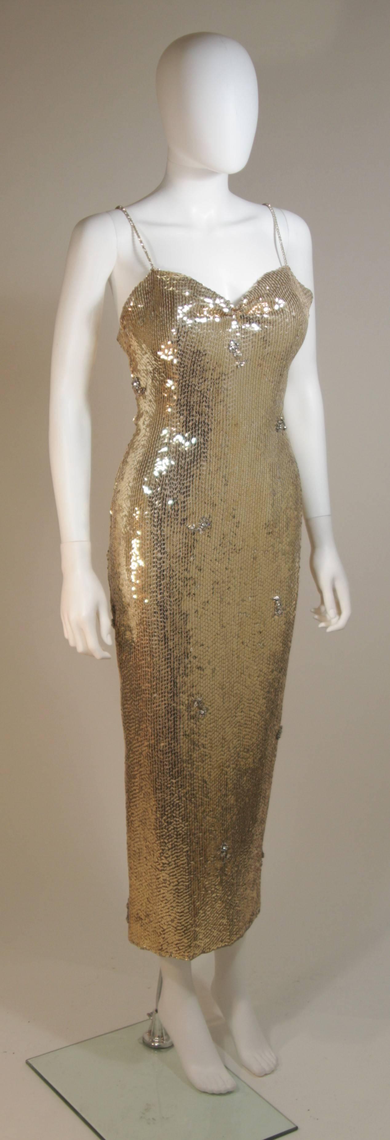ELIZABETH MASON COUTURE Goldfarbenes Paillettenkleid mit Strassapplikation und Trägern Größe 4 Damen im Angebot
