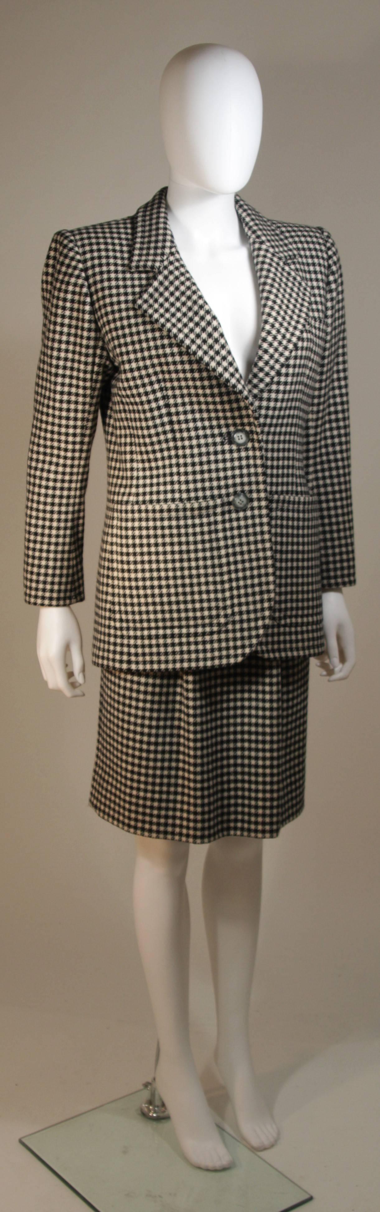 YVES SAINT LAURENT Black and White Wool Houndstooth Skirt Suit Size 36 40 In Excellent Condition For Sale In Los Angeles, CA