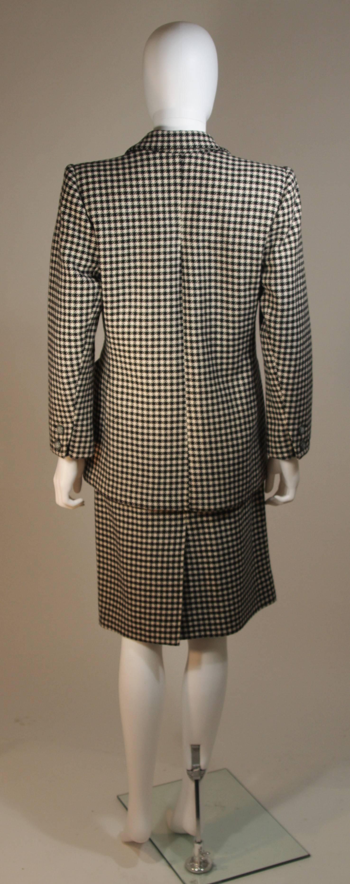 YVES SAINT LAURENT Black and White Wool Houndstooth Skirt Suit Size 36 40 For Sale 2