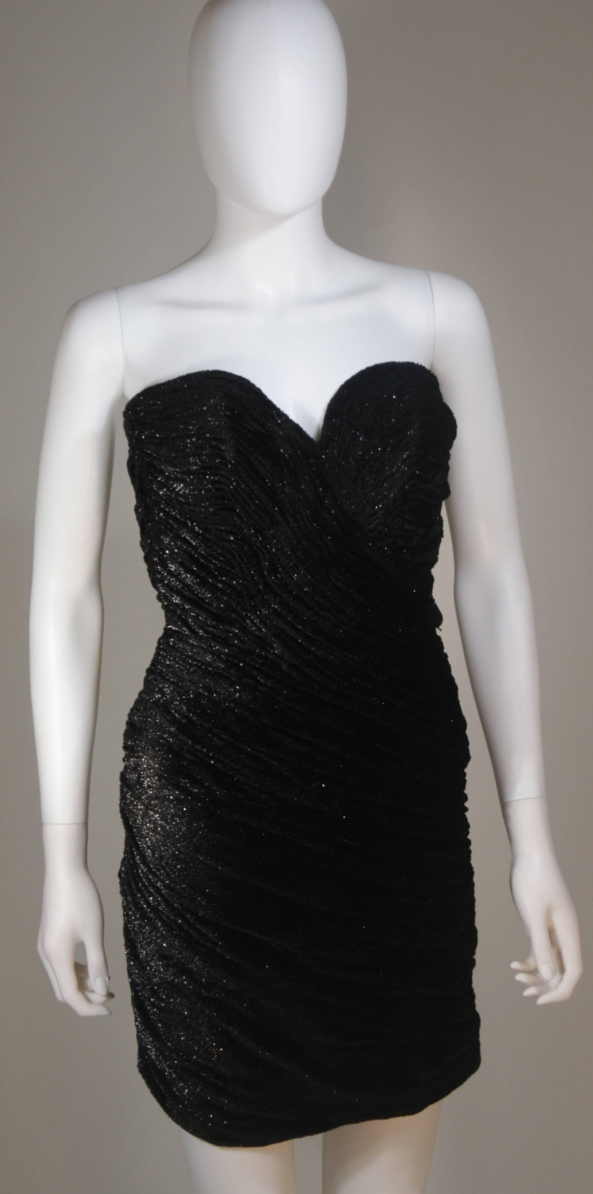 VICKY TIEL Black Metallic Ruched Cocktail Dress LBD Size 0 In Excellent Condition In Los Angeles, CA