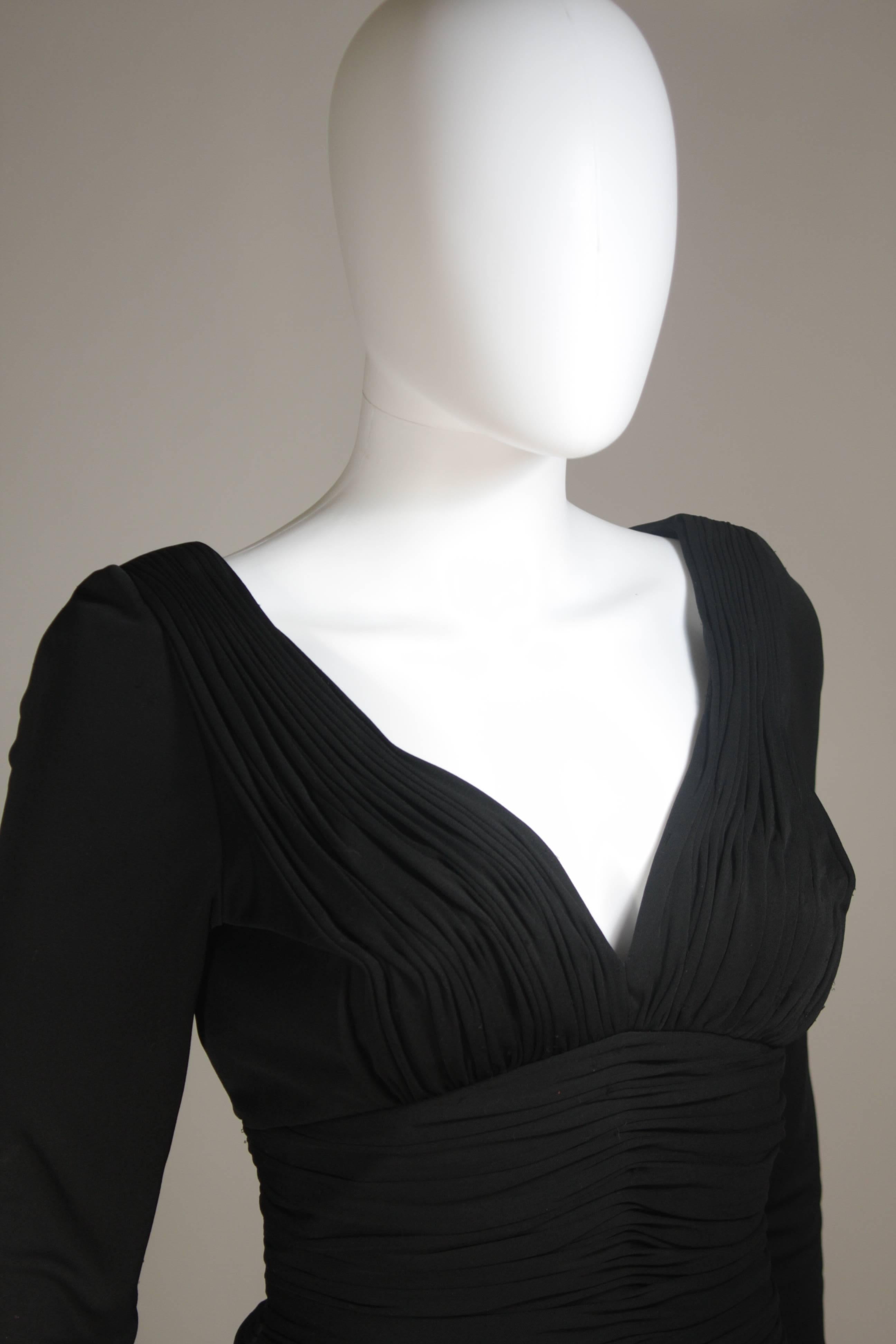 VICKY TIEL Black Long Sleeve Rouched Jersey Cocktail Dress Size 4-6 For Sale 1