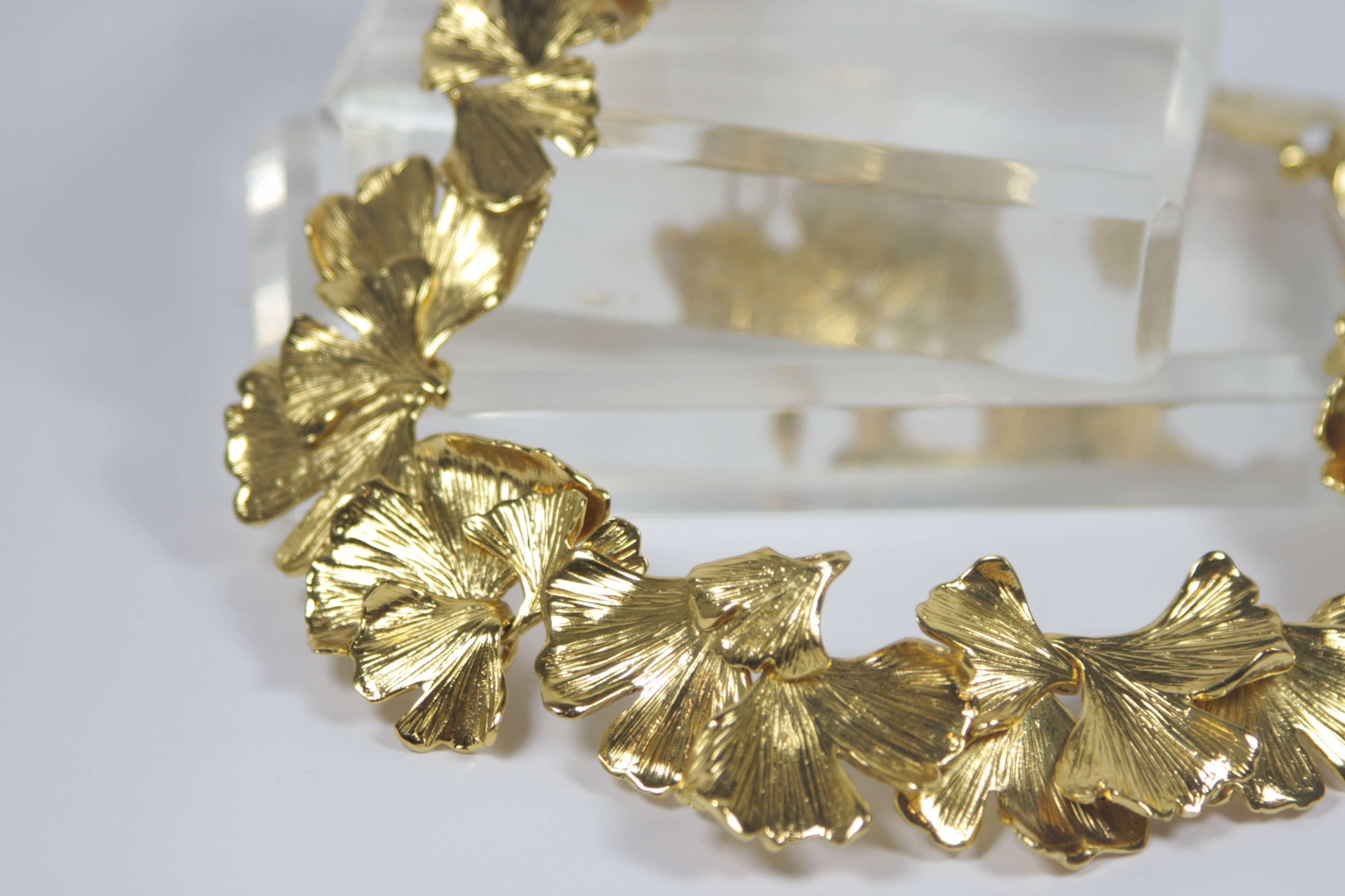 AURELIE BIDERMANN 18KT Gold Plated Ginko Leaves Necklace In Excellent Condition In Los Angeles, CA
